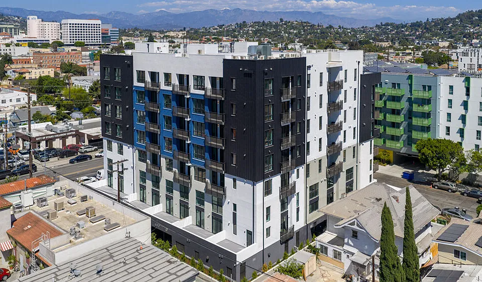 Building Photo 2