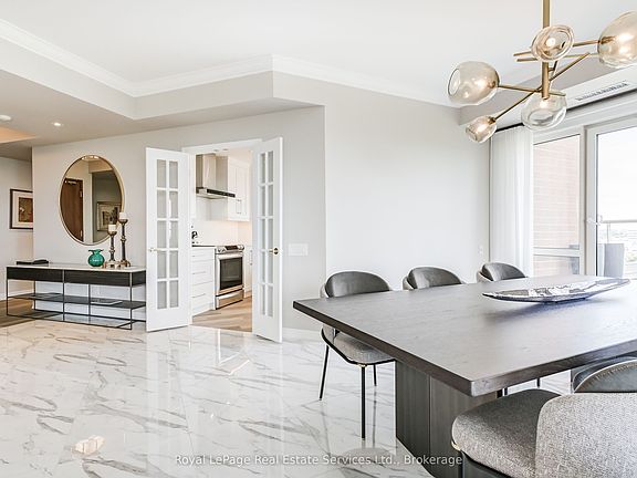 4th image of 60 Old Mill Rd #Penthouse 1