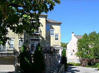 929 Junction Pl, Indianapolis, IN 46220