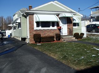 77 Lookout Ave, Cranston, RI 02920