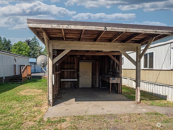 2nd image of 2306 Beacon Avenue E #4