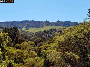 36 Owl Hill Rd, Orinda, CA 94563