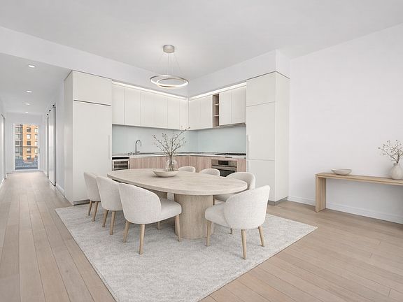 5th image of 555 W 43rd St APT 7A