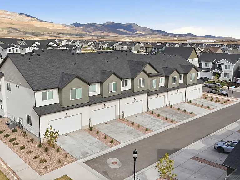 12678 S Treasure Lake Cv — Photo 3