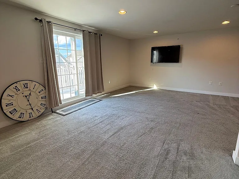116 Konefal St #B — Photo 29