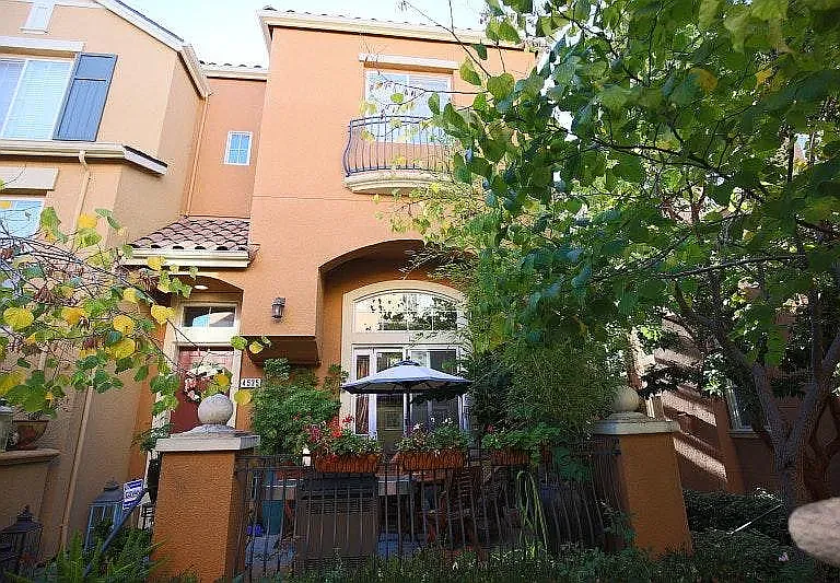 4535 Laird Cir — Photo 13