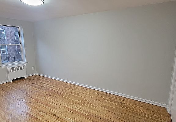 4th image of 33-34 77th St #3D