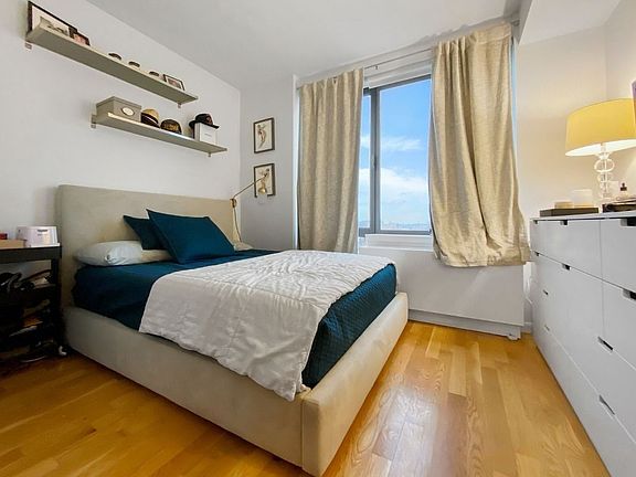 5th image of 1770 Madison Ave APT 7D