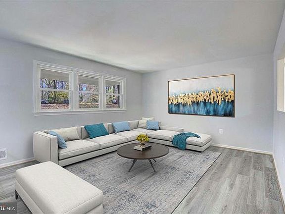 5th image of 39858 Cathy Cir