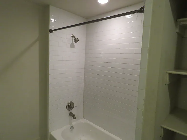 519 E Capitol Ave #2C — Photo 29