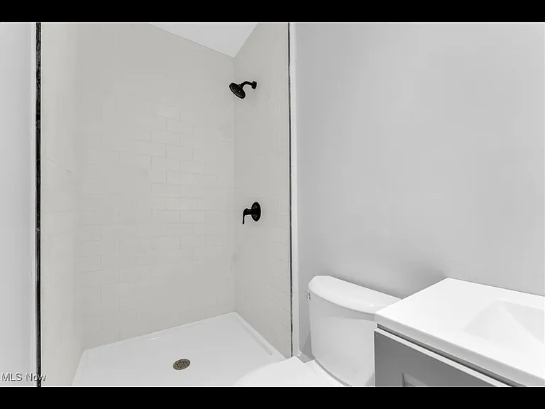 1244 W 69th St — Photo 10
