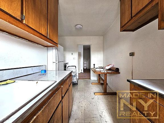 3rd image of 61-15 43rd Ave #6E