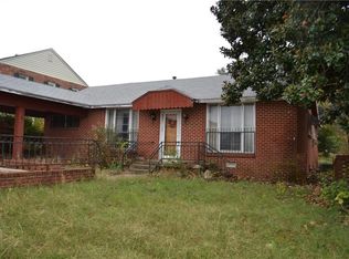 516 W Park St, McLoud, OK 74851
