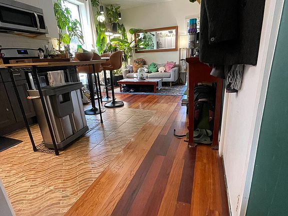 3rd image of 808 Quincy St #3