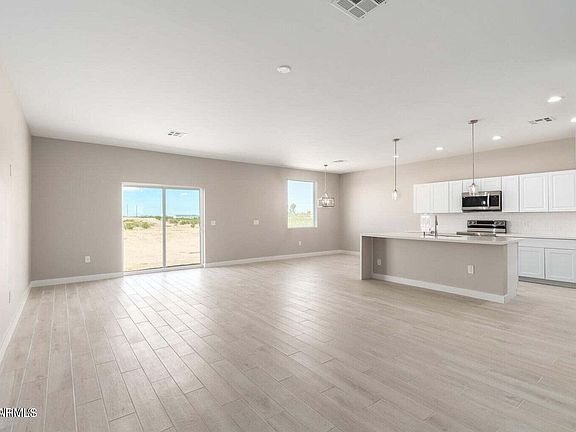 4th image of 1326 N 361ST Avenue