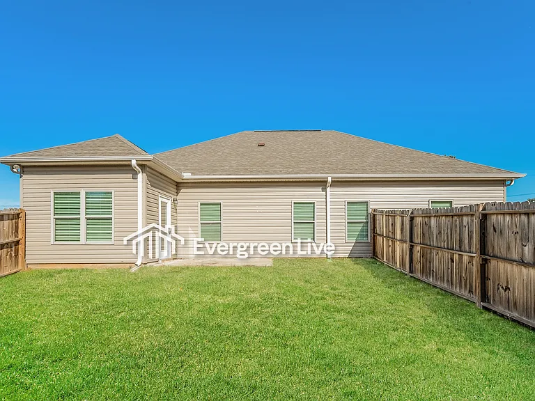 95 Wolf Ln — Photo 15