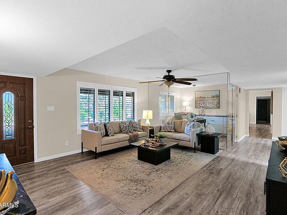 4th image of 4221 E EMELITA Avenue