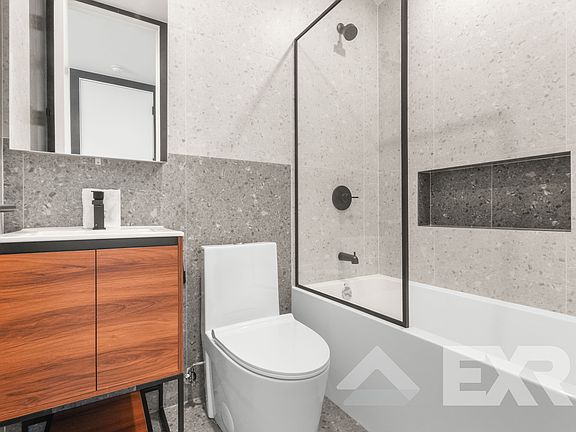 5th image of 1336 Dekalb Ave #2I