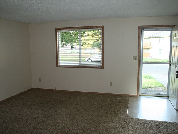 3rd image of 10110 NE 6th Ave