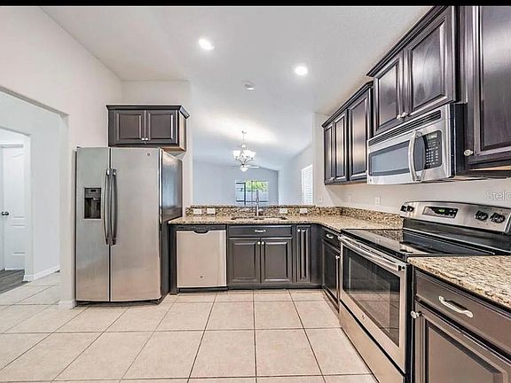 4th image of 15405 Lost Creek Ln
