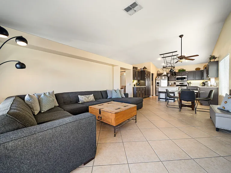 79150 Desert Stream Dr — Photo 4