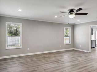 515 Sandhill Rd, Savannah, GA 31410