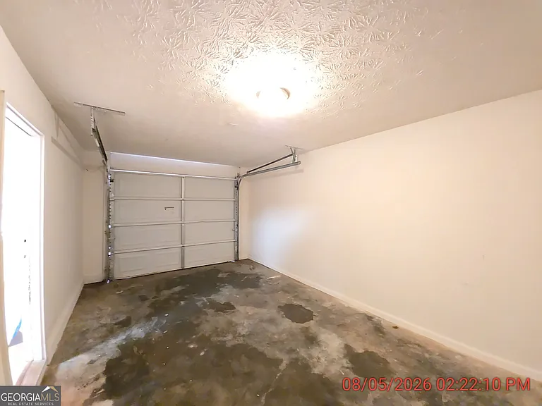 48 Phillips Dr — Photo 10