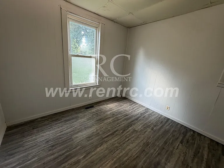 1112B S Gilbert St — Photo 8