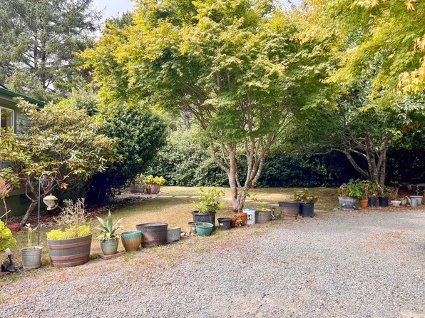 500 Sunrise Ave, Crescent City, CA 95531