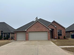2105 Wheatfield Ave, Yukon, OK 73099