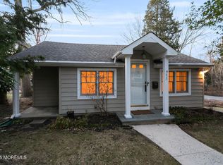 711 River Rd, Fair Haven, NJ 07704