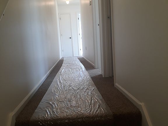 3rd image of 7132 Askew Ave