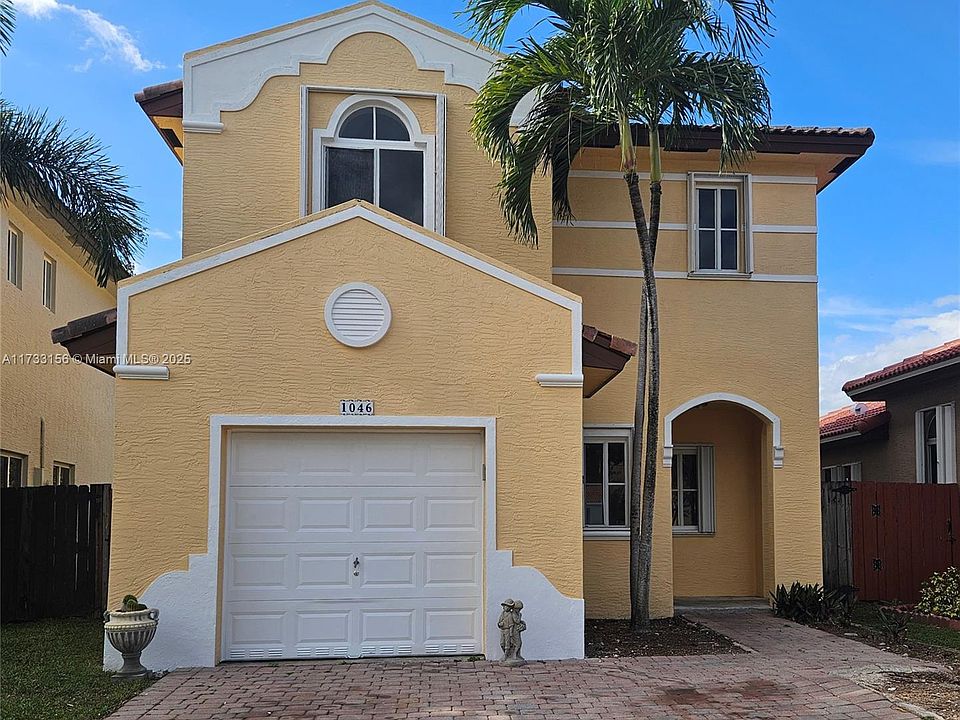 1st image of 1046 NE 41st Ave
