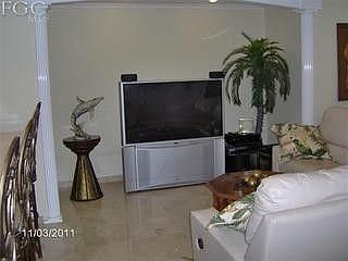 5th image of 8751 Rose Ct #6