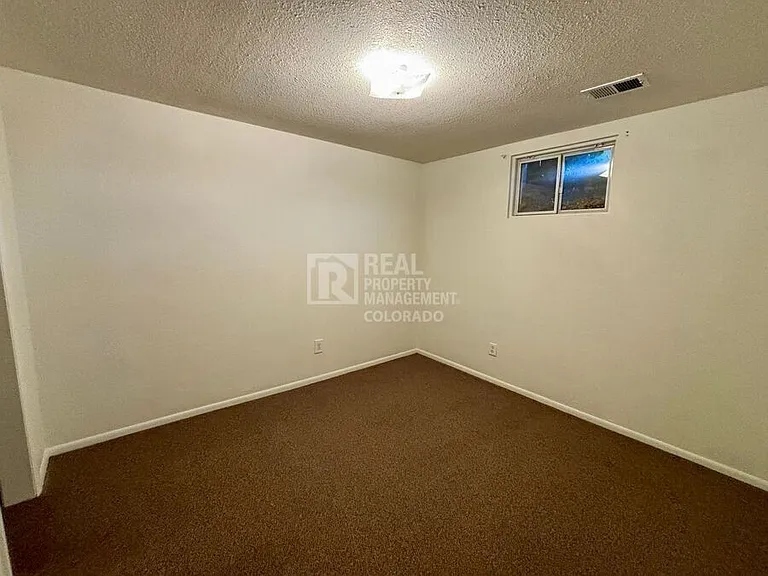 2043 E 116th Pl — Photo 11
