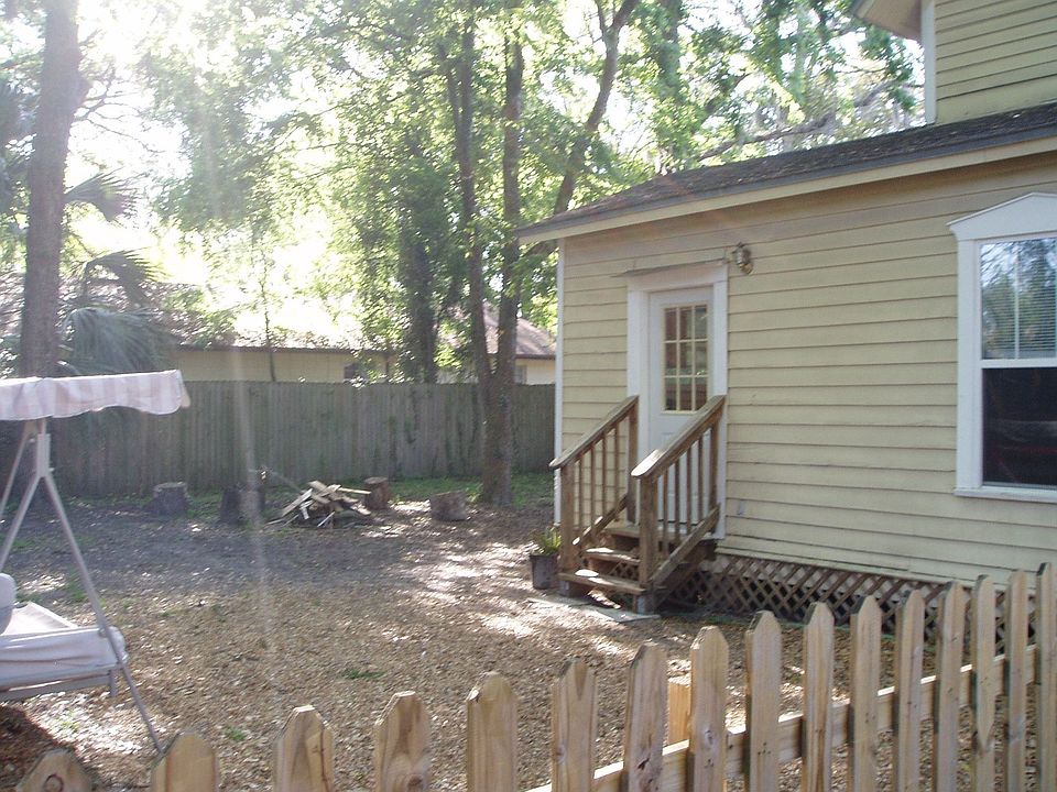 2nd image of 435 SE 8th St