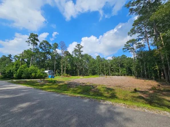7310 River Bend Dr, Bevil Oaks, TX 77713