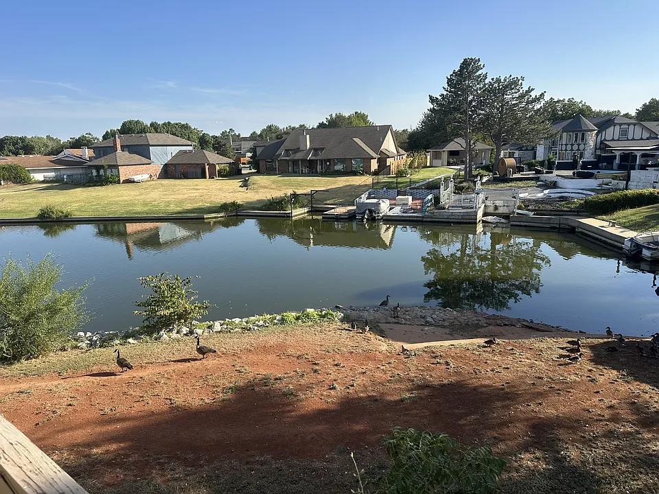 6448 W Hefner Rd