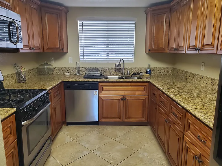 2101 E 21st St #218 — Photo 6