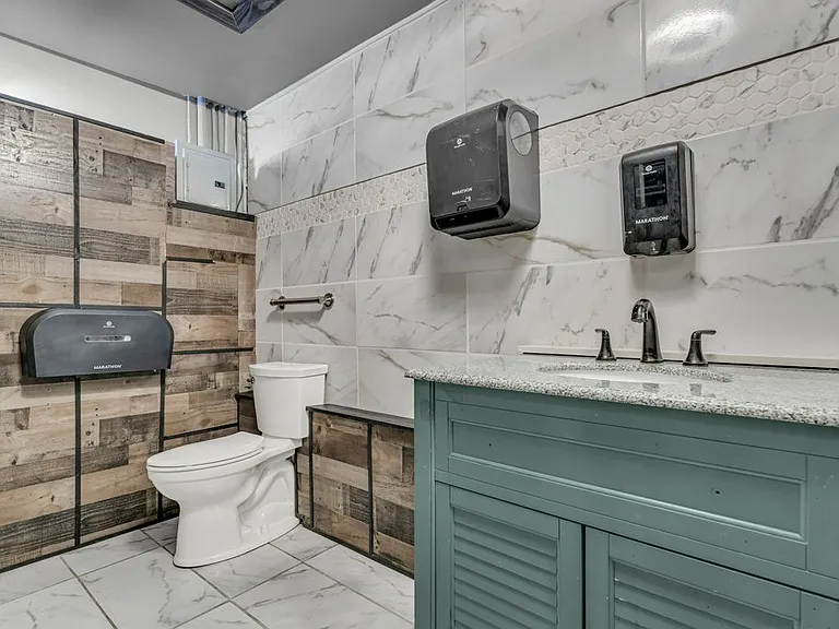 108 N Lafayette St #108 — Photo 18