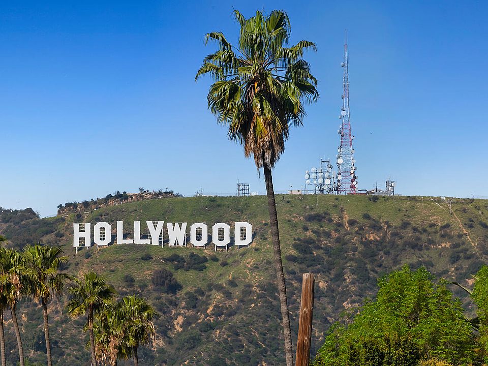 Fusion Hollywood - View of the Hollywood Sign