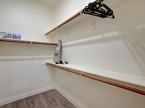 3rd image of 2305 W Horizon Ridge Pkwy APT 1512