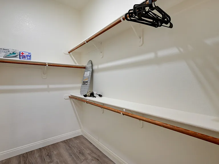 2305 W Horizon Ridge Pkwy #1512 — Photo 3