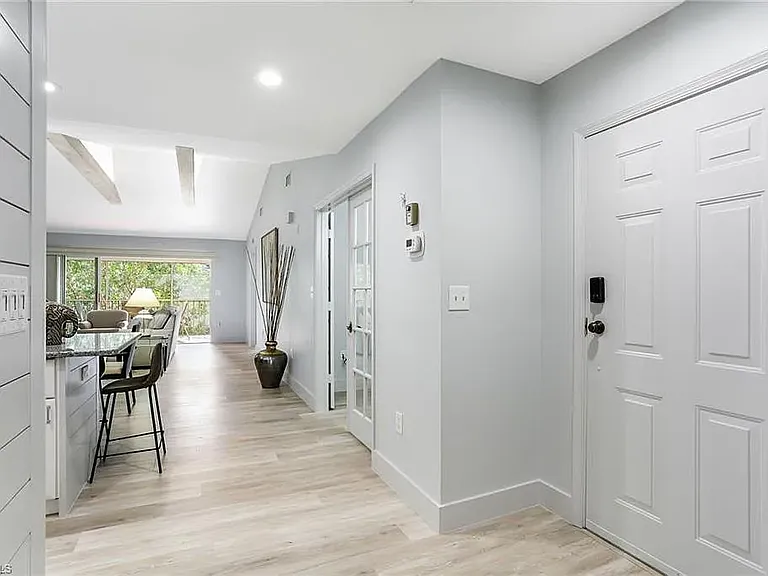 5635 Turtle Bay Dr #8 — Photo 2