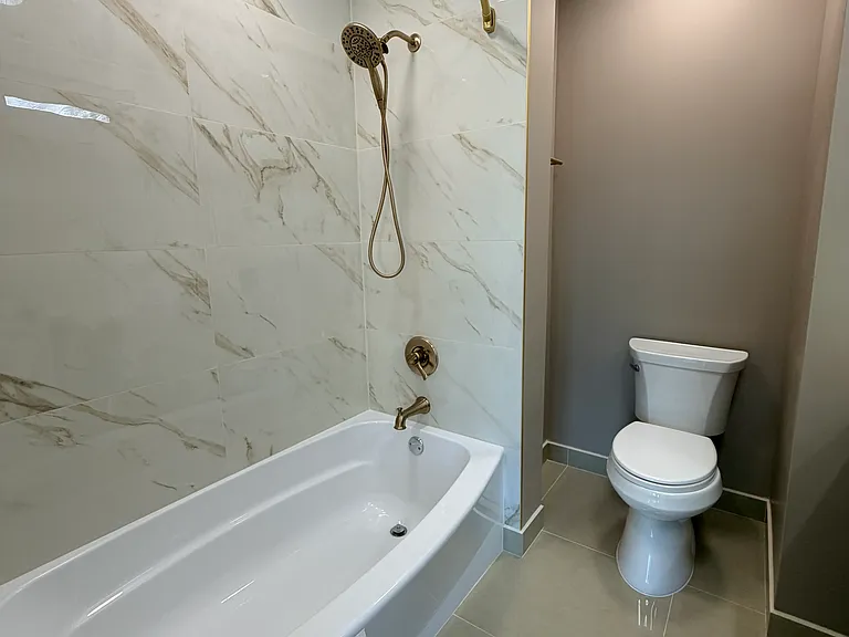 1321 Columbus Ave — Photo 11