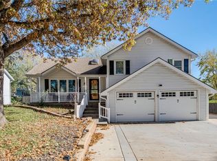 10305 N Forest Ave, Kansas City, MO 64155