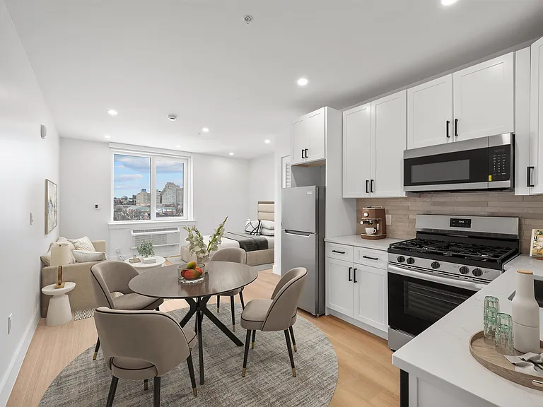 337 Johnston Ave #604 — Photo 3