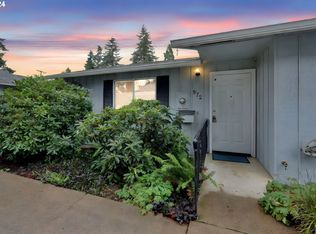 972 W L St, Springfield, OR 97477