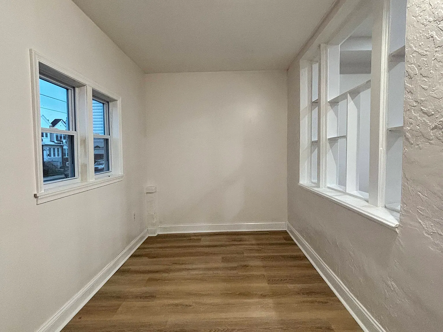3 bed, 990 sqft, $1,850 — Photo 4