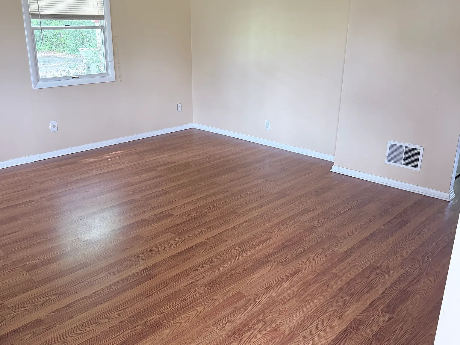 2 bed, $1,550 — Photo 4